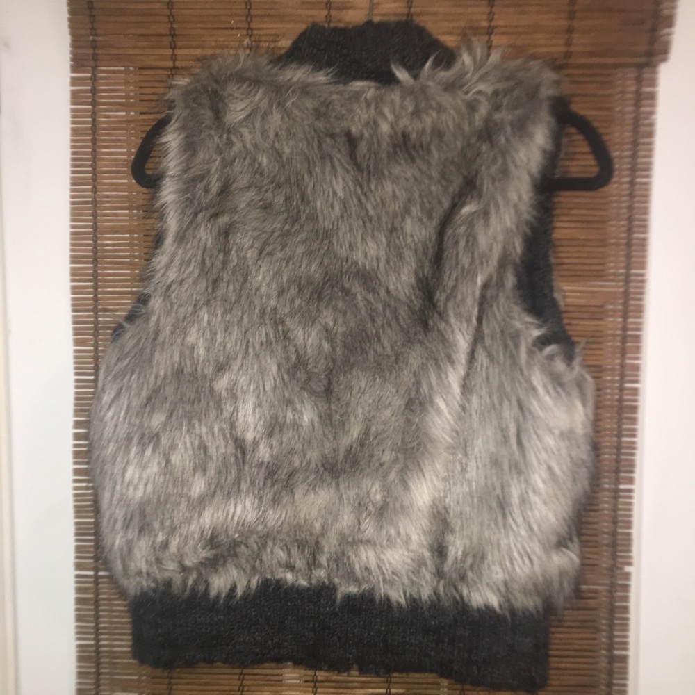 Ann Taylor Loft Faux Fur Vest Size M/LP P - Picture 4 of 8